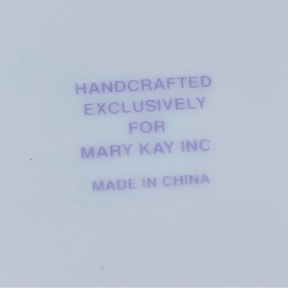 2 Mary Kay Dinner Plates 10” Handcrafted Inspirational Words to Live By no chips - Picture 6 of 6